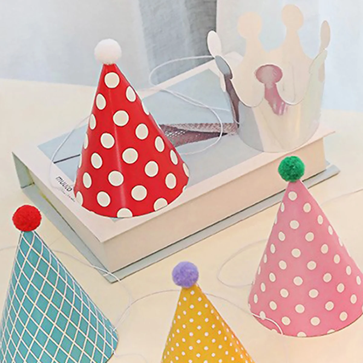 หมวกวันเกิดทรัมเป็ตปาร์ตี้วันเ - Party Hat Cone บทวิจารณ์และราคา