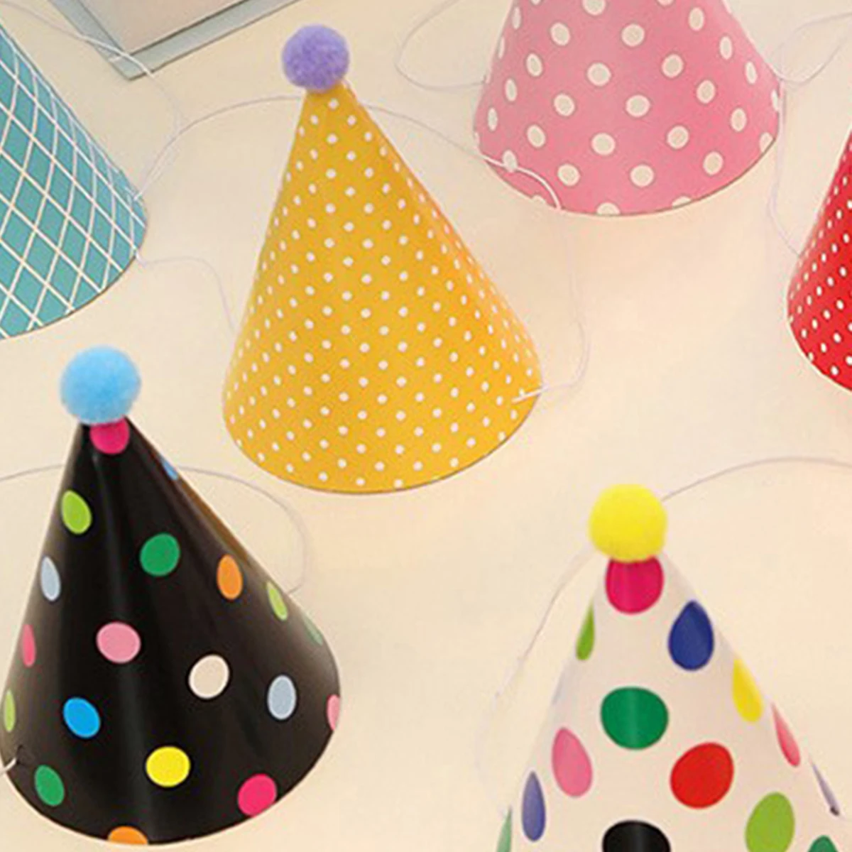 หมวกวันเกิดทรัมเป็ตปาร์ตี้วันเ - Party Hat Cone บทวิจารณ์และราคา